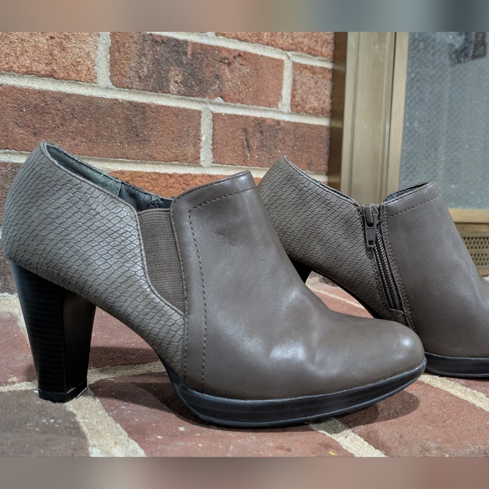 Elegant Brown Ankle Boots